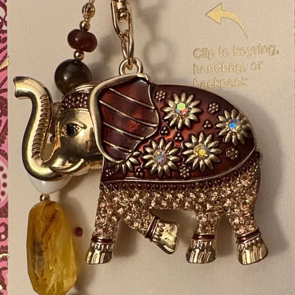 🐘▪️Piper K▪️Beautiful Elephant beaded Keychain Bag Charm